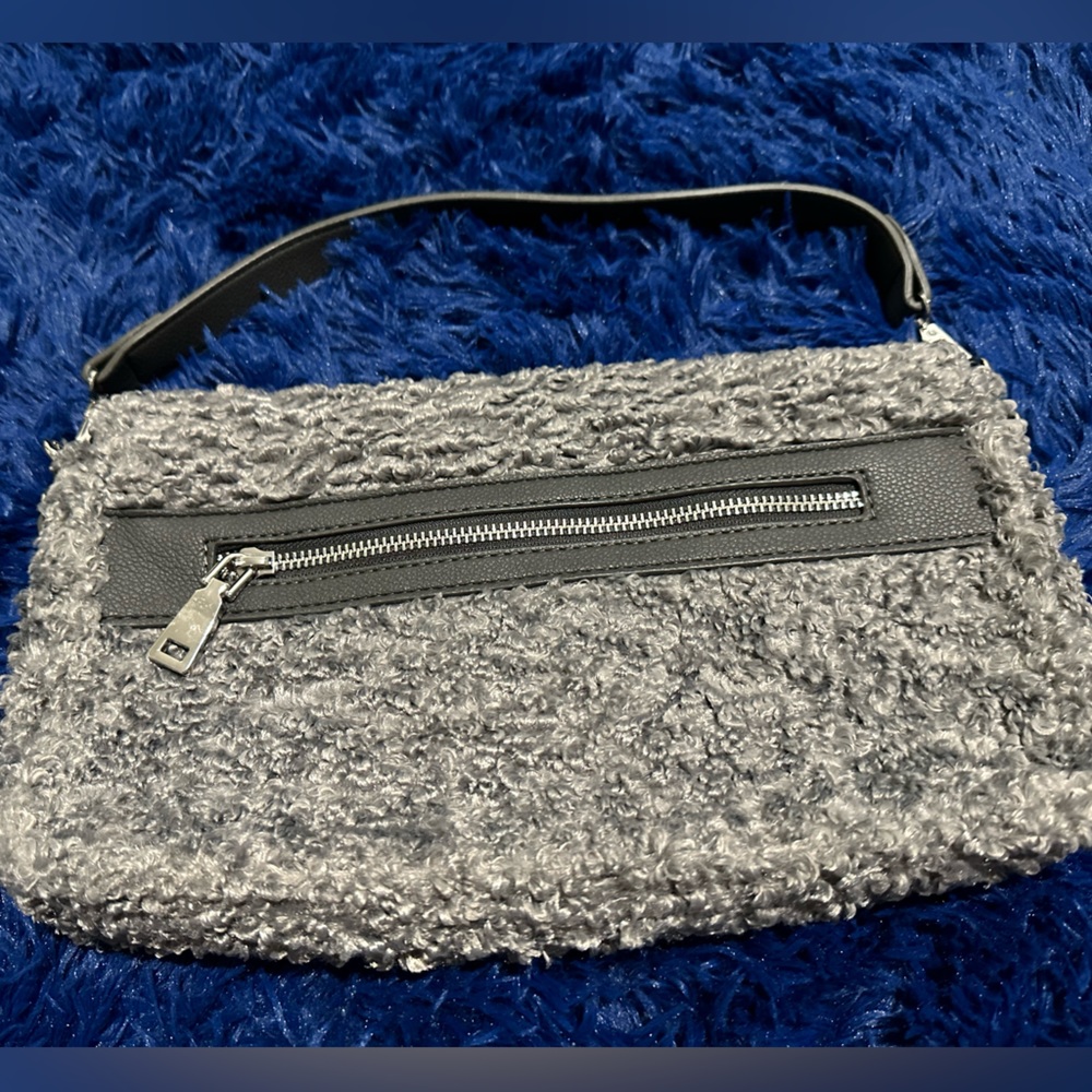 INC HANDBAG - Picture 3 of 5